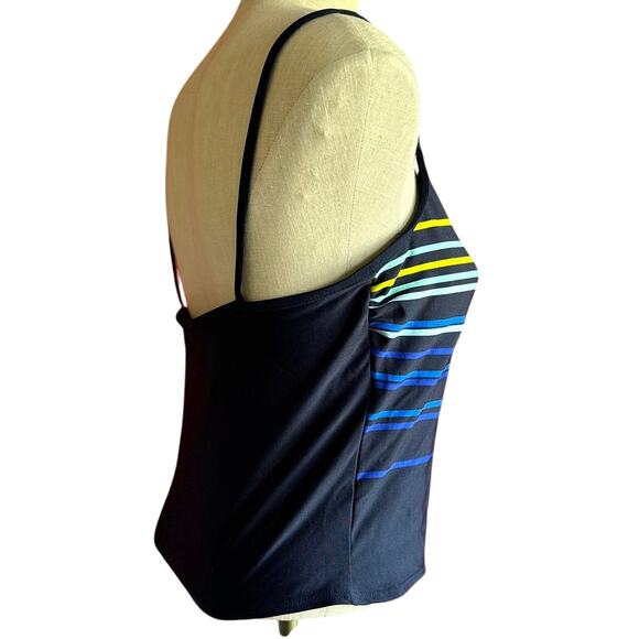 Womens Tankini Top Size Medium Stripes Swimwear Beach Pool Cruise Travel Swim - Picture 3 of 6